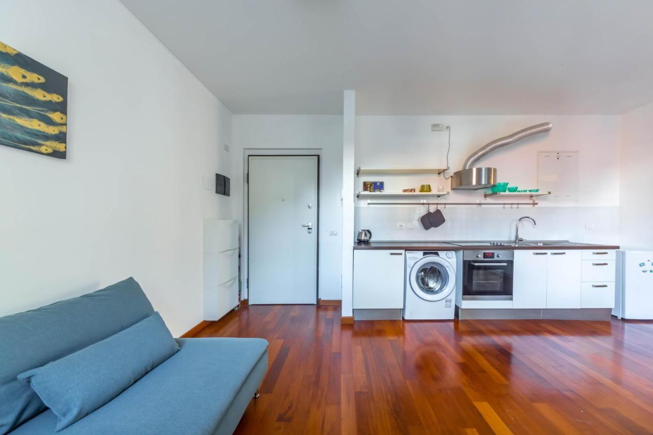 Cozy Flat 500M From Affori Fn! Apartment Milan Exterior photo